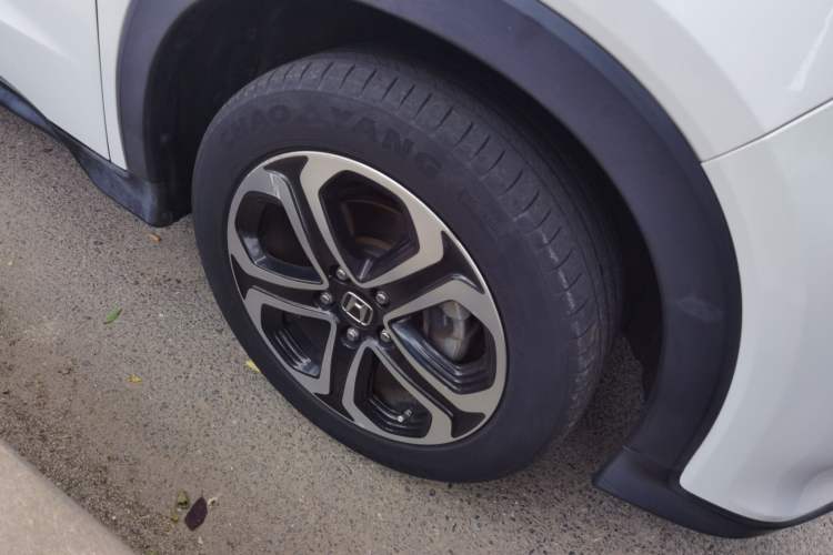 Used Honda XR-V 2017 1.8L EXi CVT Comfort Version Right Front Wheel Hub