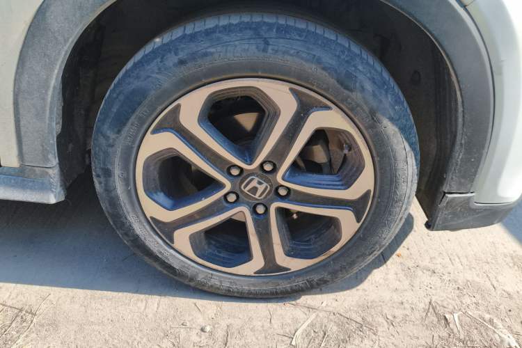 Used Honda XR-V 2017 1.8L EXi CVT Comfort Version Right Front Wheel Hub