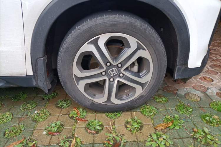 Used Honda XR-V 2017 1.8L EXi CVT Comfort Version Right Front Wheel Hub