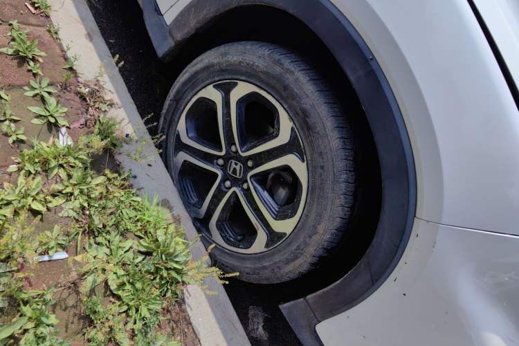 Used Honda XR-V 2017 1.8L EXi CVT Comfort Version Right Front Wheel Hub