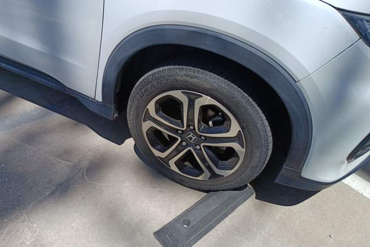 Used Honda XR-V 2017 1.8L EXi CVT Comfort Version Right Front Wheel Hub