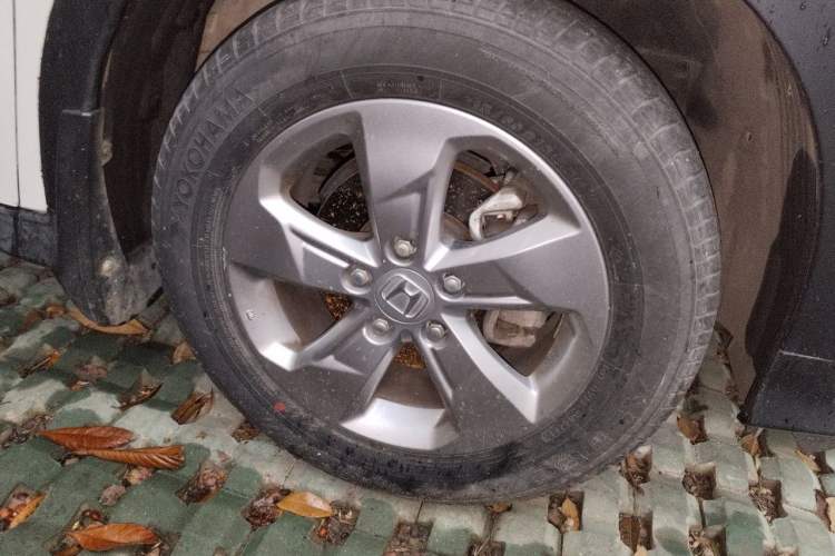 Used Honda XR-V 2017 1.5L LXi Manual Classic Edition Right Front Wheel Hub