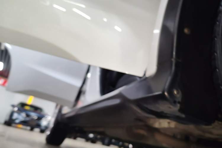 Used Honda XR-V 2017 1.5L LXi CVT Classic Edition Right Side Sill