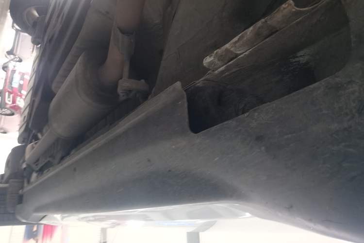 Used Honda XR-V 2017 1.5L LXi CVT Classic Edition Right Side Sill
