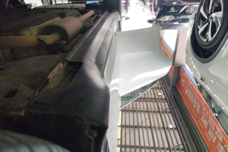 Used Honda XR-V 2017 1.8L EXi CVT Comfort Version Right Side Sill