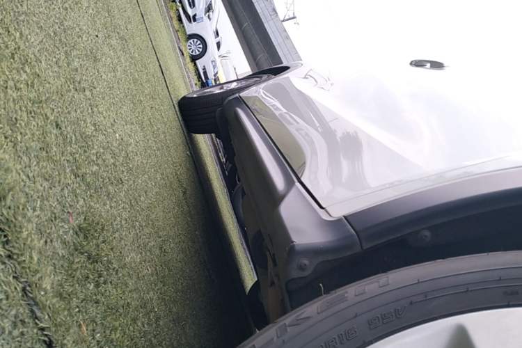 Used Honda XR-V 2017 1.5L LXi CVT Classic Edition Right Side Sill