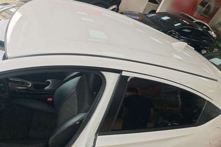 Used Honda XR-V 2017 1.5L LXi CVT Classic Edition Roof