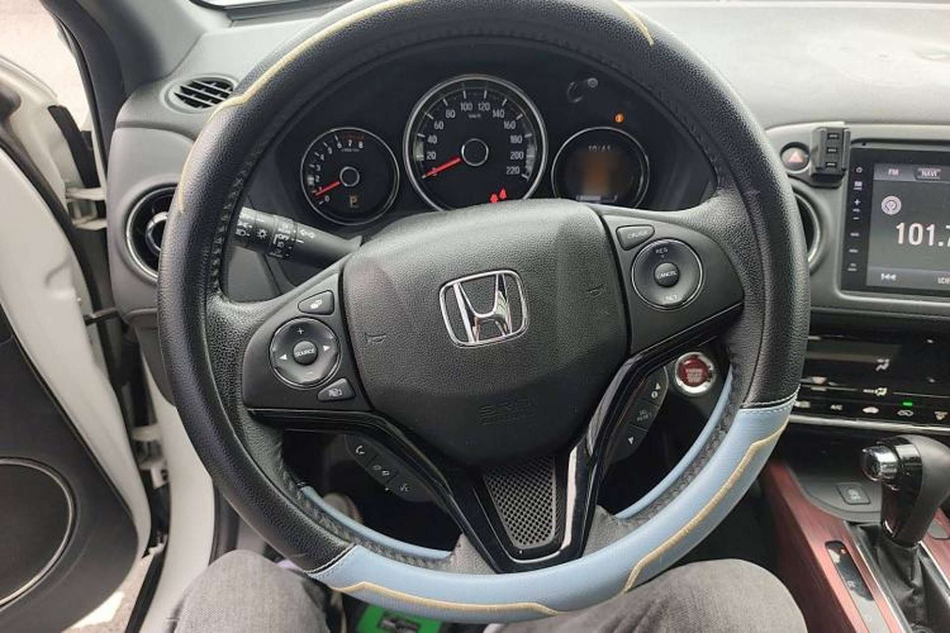 Used Honda XR-V 2017 1.8L VTi CVT Luxury Edition Steering Wheel