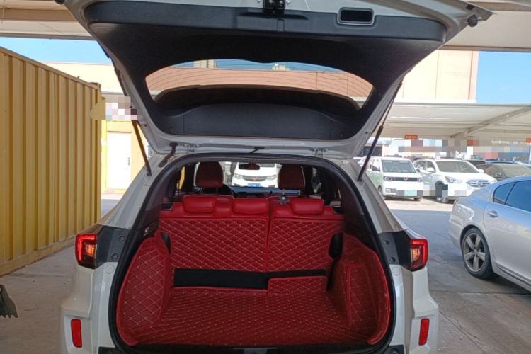 Used Honda XR-V 2017 1.5L LXi CVT Classic Edition Trunk