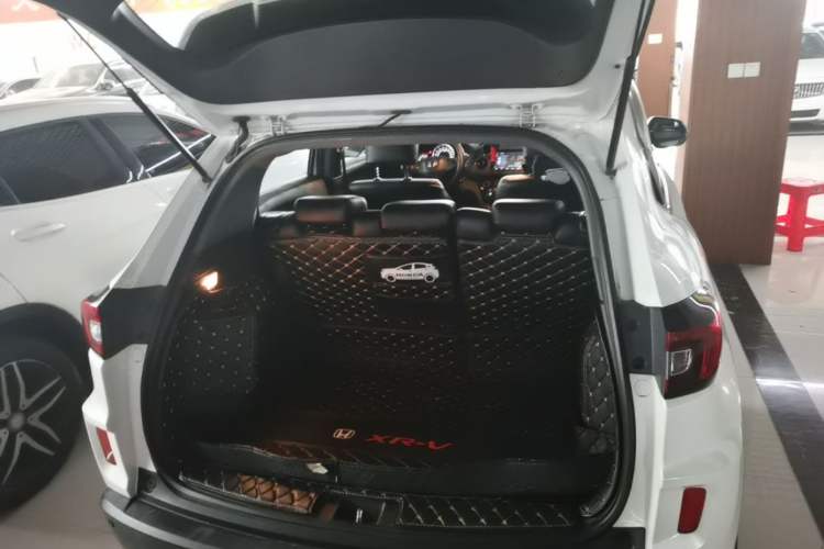 Used Honda XR-V 2017 1.5L LXi CVT Classic Edition Trunk