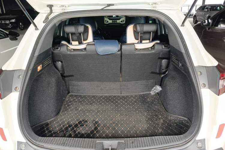 Used Honda XR-V 2017 1.8L EXi CVT Comfort Version Trunk