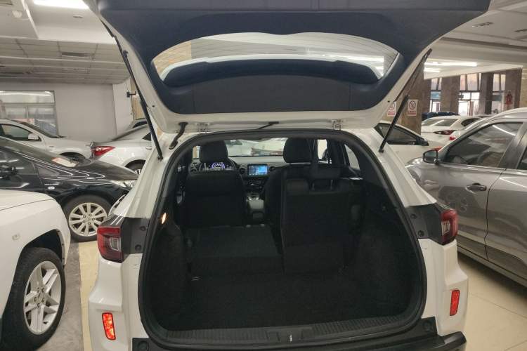 Used Honda XR-V 2017 1.8L EXi Manual Comfort Edition Trunk