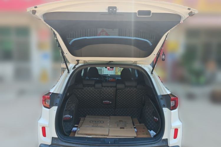 Used Honda XR-V 2017 1.5L LXi CVT Classic Edition Trunk