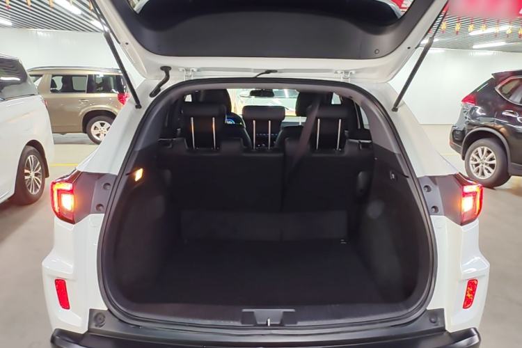 Used Honda XR-V 2017 1.5L LXi CVT Classic Edition Trunk