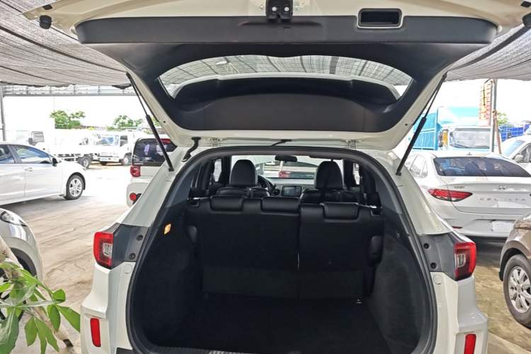 Used Honda XR-V 2017 1.5L LXi CVT Classic Edition Trunk
