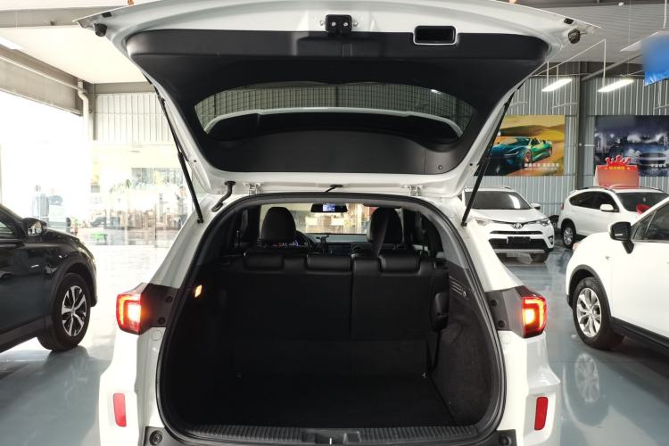 Used Honda XR-V 2017 1.5L LXi CVT Classic Edition Trunk