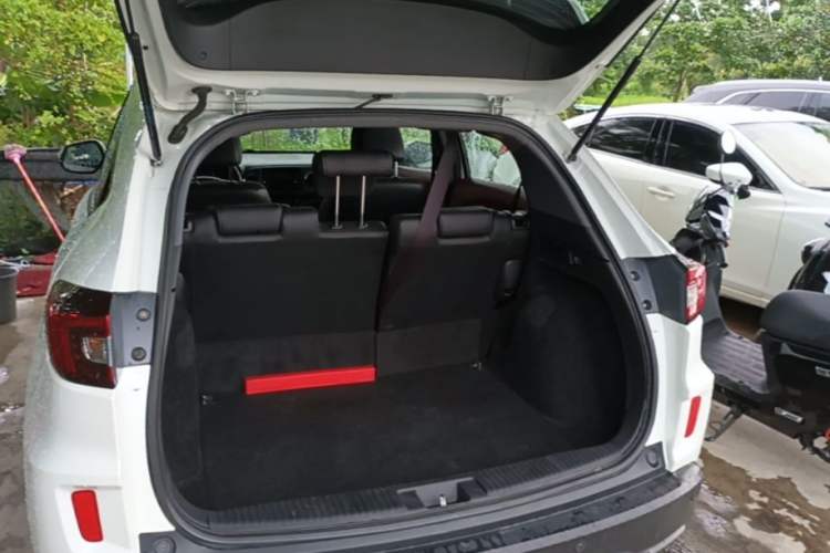 Used Honda XR-V 2017 1.8L EXi CVT Comfort Version Trunk
