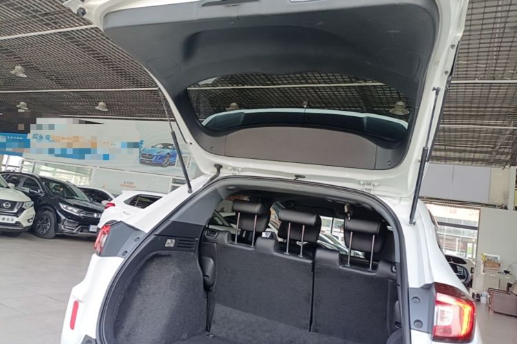 Used Honda XR-V 2017 1.5L LXi CVT Classic Edition Trunk