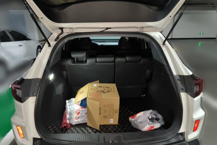 Used Honda XR-V 2017 1.5L LXi CVT Classic Edition Trunk