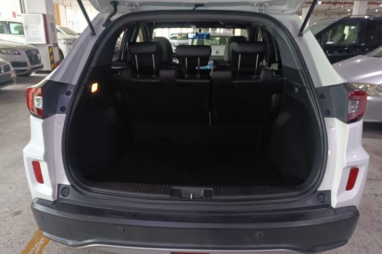 Used Honda XR-V 2017 1.5L LXi CVT Classic Edition Trunk