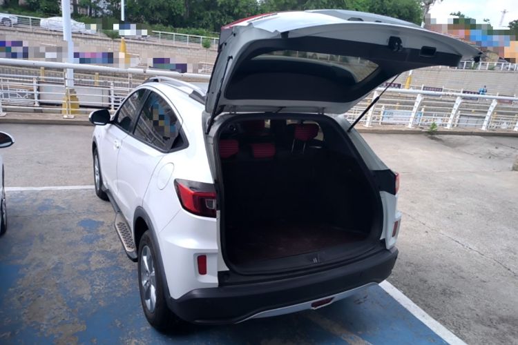 Used Honda XR-V 2017 1.5L LXi CVT Classic Edition Trunk