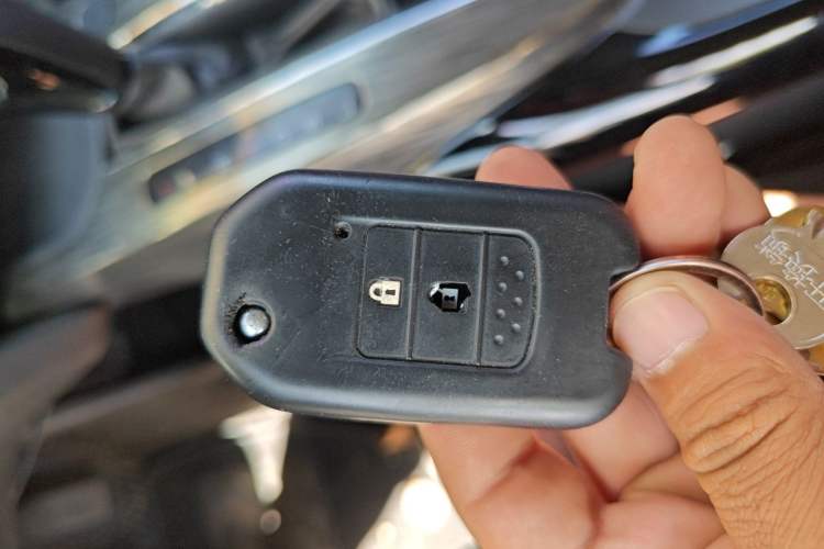Used Honda XR-V 2017 1.5L LXi CVT Classic Edition Vehicle Key