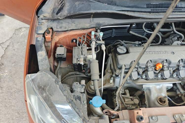 Used Honda XR-V 2017 1.8L EXi CVT Comfort Version Engine Bay Right