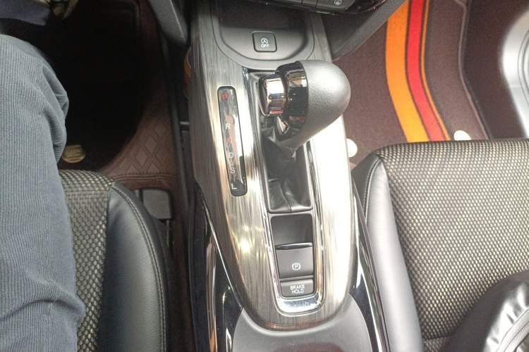 Used Honda XR-V 2017 1.8L EXi CVT Comfort Version Gear Lever