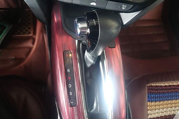 Used Honda XR-V 2017 1.8L EXi CVT Comfort Version Gear Lever