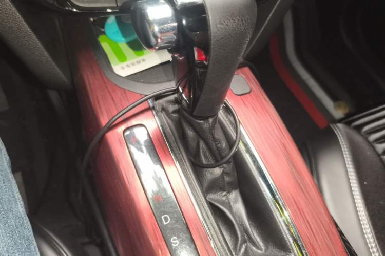Used Honda XR-V 2017 1.5L LXi CVT Classic Edition Gear Lever