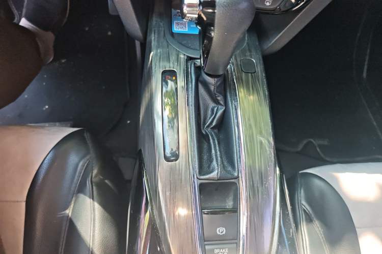 Used Honda XR-V 2017 1.5L LXi CVT Classic Edition Gear Lever