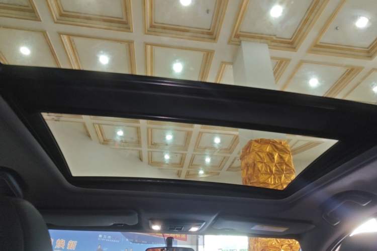 Used Honda XR-V 2017 1.8L EXi CVT Comfort Version Headliner