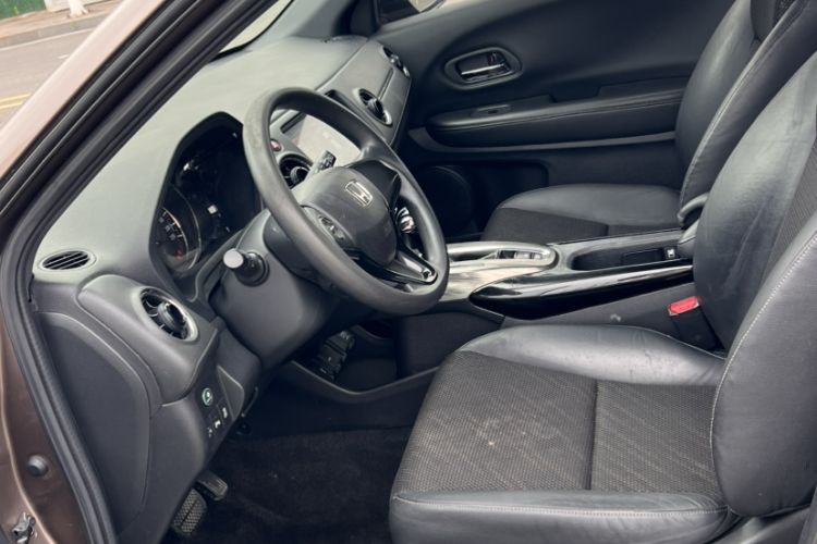 Used Honda XR-V 2017 1.5L LXi CVT Classic Edition Interior 2
