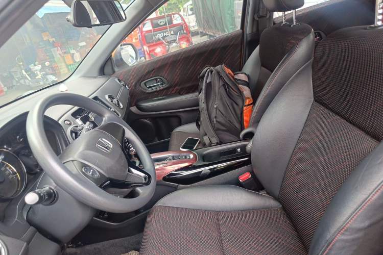 Used Honda XR-V 2017 1.5L LXi CVT Classic Edition Left Front Seat