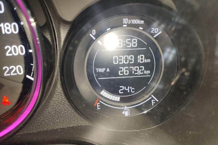 Used Honda XR-V 2017 1.8L EXi CVT Comfort Version Odometer Close Up