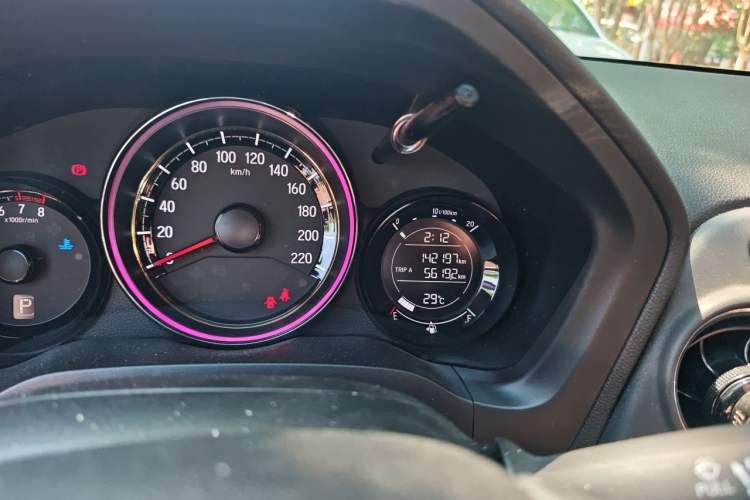 Used Honda XR-V 2017 1.5L LXi CVT Classic Edition Odometer Close Up