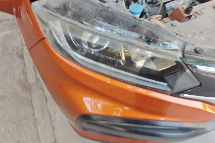 Used Honda XR-V 2017 1.8L EXi CVT Comfort Version Right Front Headlight