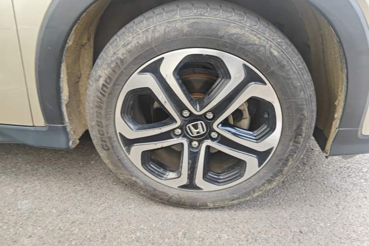 Used Honda XR-V 2017 1.8L EXi CVT Comfort Version Right Front Wheel Hub