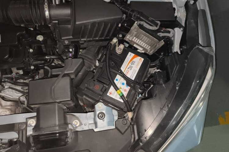 Used Honda XR-V 2019 220TURBO CVT Luxury Edition China VI Emission Standard Engine Bay Left