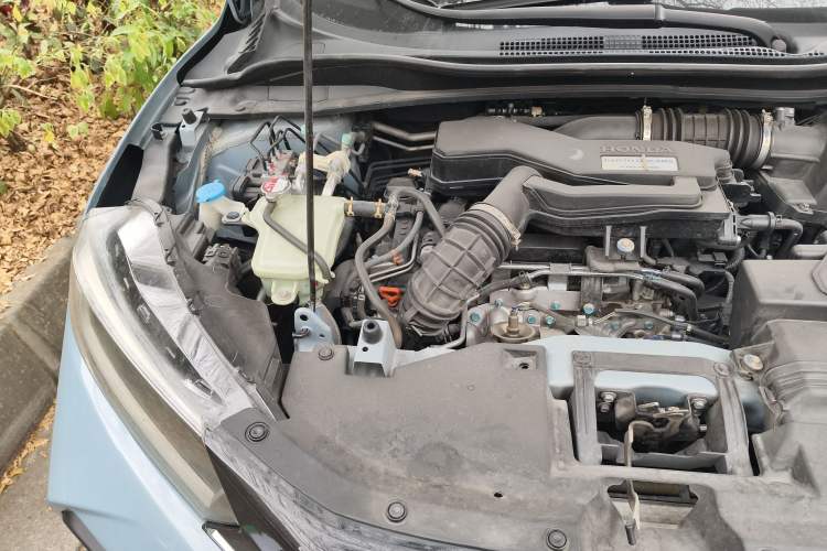 Used Honda XR-V 2019 220TURBO CVT Luxury Edition China VI Emission Standard Engine Bay Right