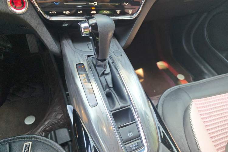 Used Honda XR-V 2019 220TURBO CVT Luxury Edition China VI Emission Standard Gear Lever