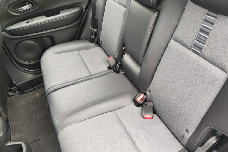 Used Honda XR-V 2019 220TURBO CVT Luxury Edition China VI Emission Standard Left Rear Seat