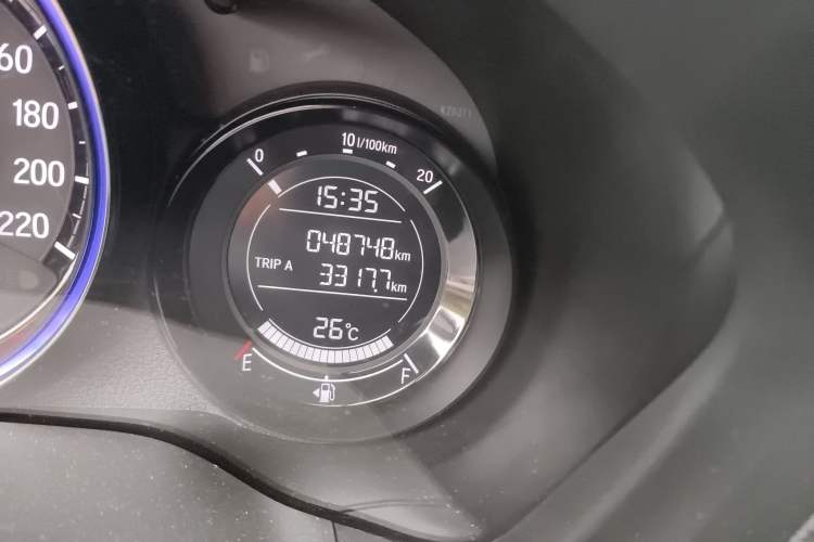 Used Honda XR-V 2019 220TURBO CVT Luxury Edition China VI Emission Standard Odometer Close Up