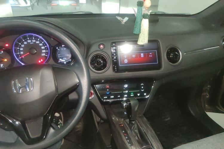 Used Honda XR-V 2019 220TURBO CVT Luxury Edition China VI Emission Standard Center Console