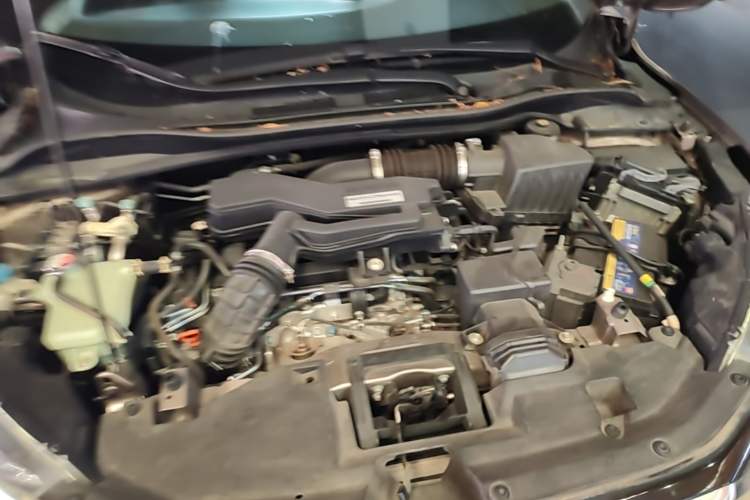 Used Honda XR-V 2019 220TURBO CVT Luxury Edition China VI Emission Standard Engine Bay
