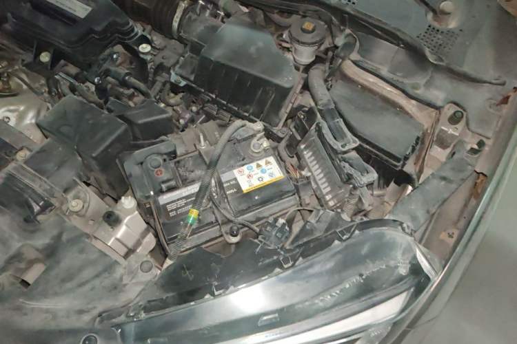 Used Honda XR-V 2019 220TURBO CVT Luxury Edition China VI Emission Standard Engine Bay Left