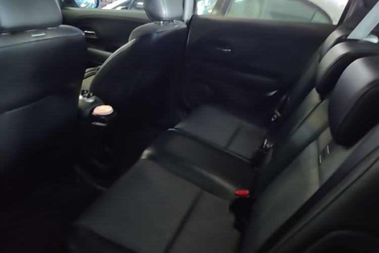 Used Honda XR-V 2019 220TURBO CVT Luxury Edition China VI Emission Standard Left Rear Seat