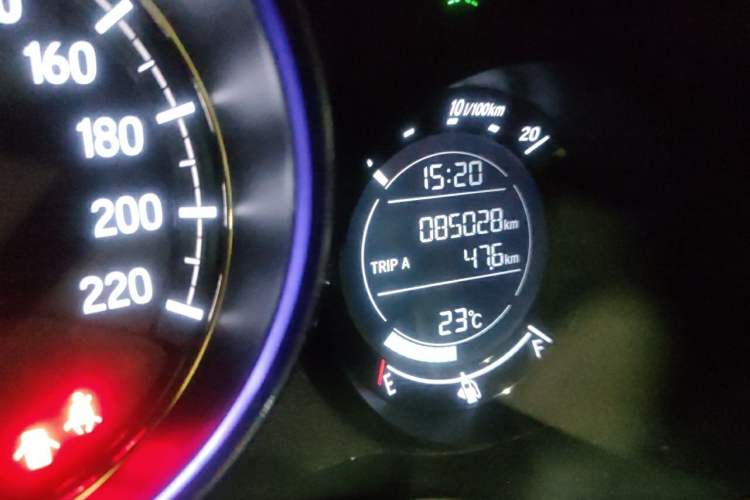Used Honda XR-V 2019 220TURBO CVT Luxury Edition China VI Emission Standard Odometer Close Up