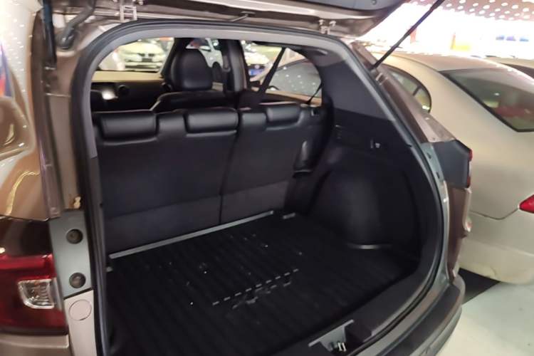 Used Honda XR-V 2019 220TURBO CVT Luxury Edition China VI Emission Standard Trunk