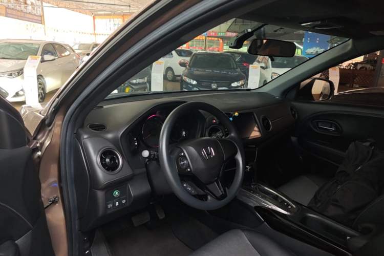 Used Honda XR-V 2019 220TURBO CVT Luxury Edition China VI Emission Standard Center Console